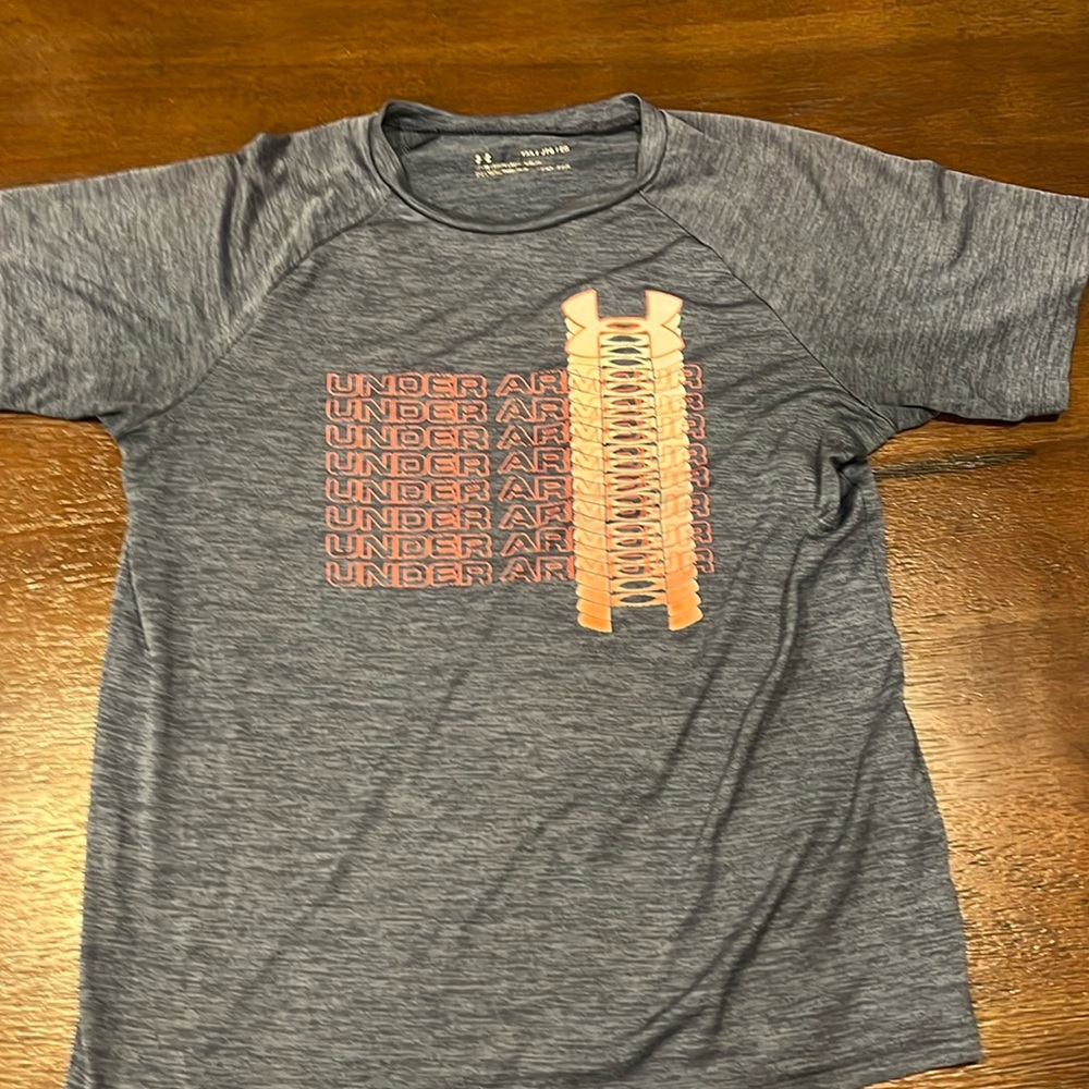 Blue speckled tech T-shirt, youth, extra large under armor.